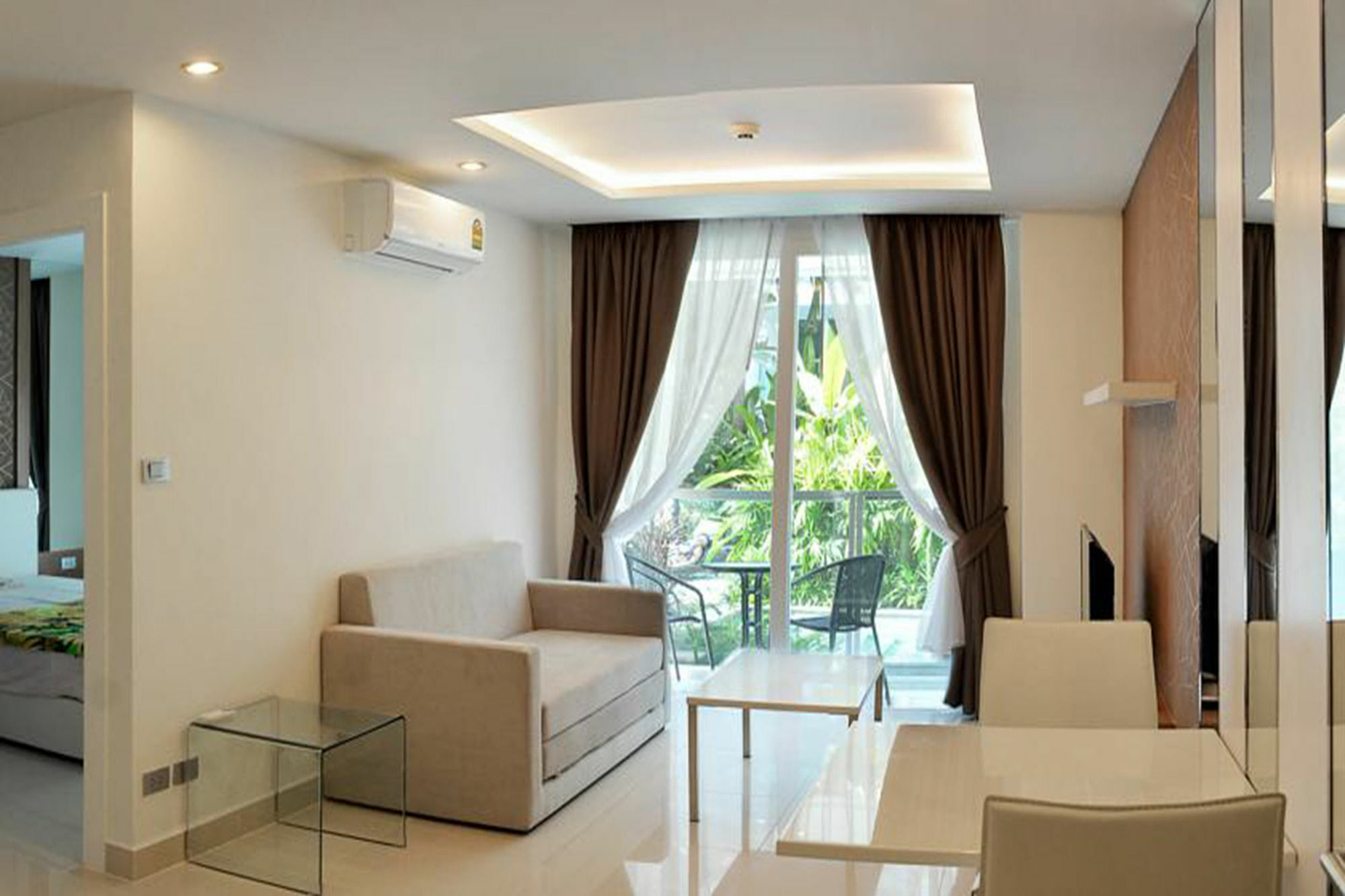 Amazon Pattaya Jomtien Apartments Exterior photo